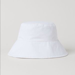 NEW W/O TAGS: H&M White Cotton Bucket Hat